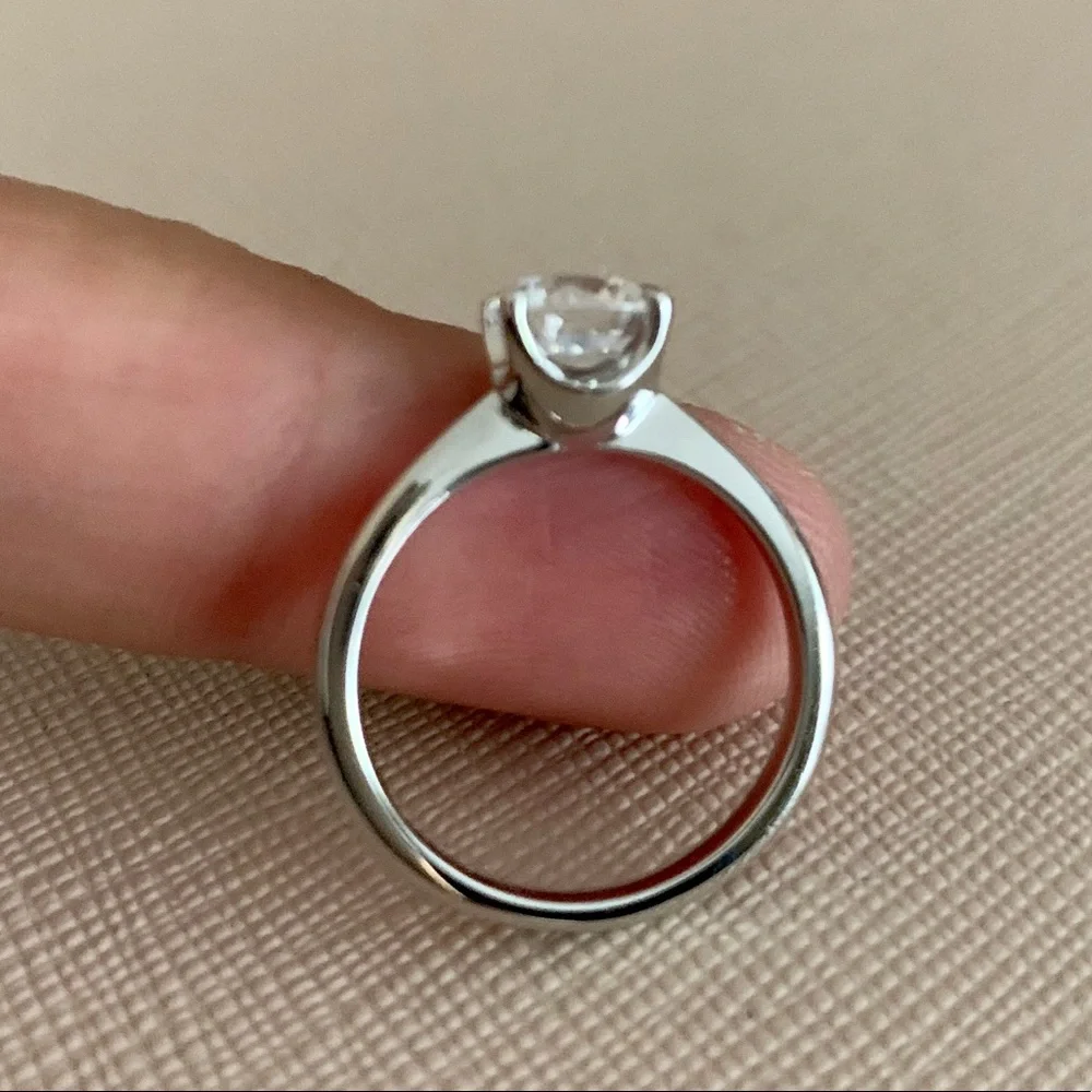 CZ By Kenneth Jay Lane Crown CZ Solitaire Ring🤩